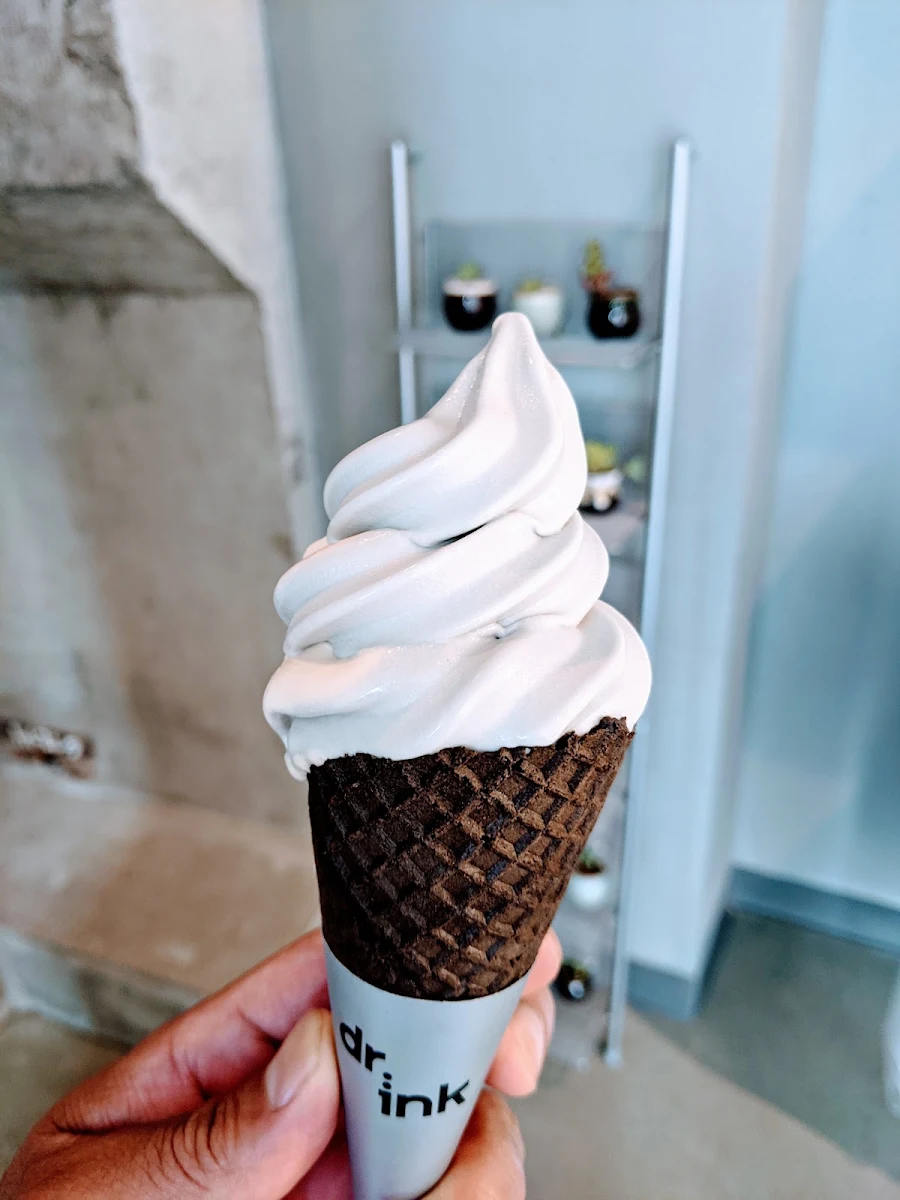 Ruby Black Tea & Black Nugget Soft Serve Swirl