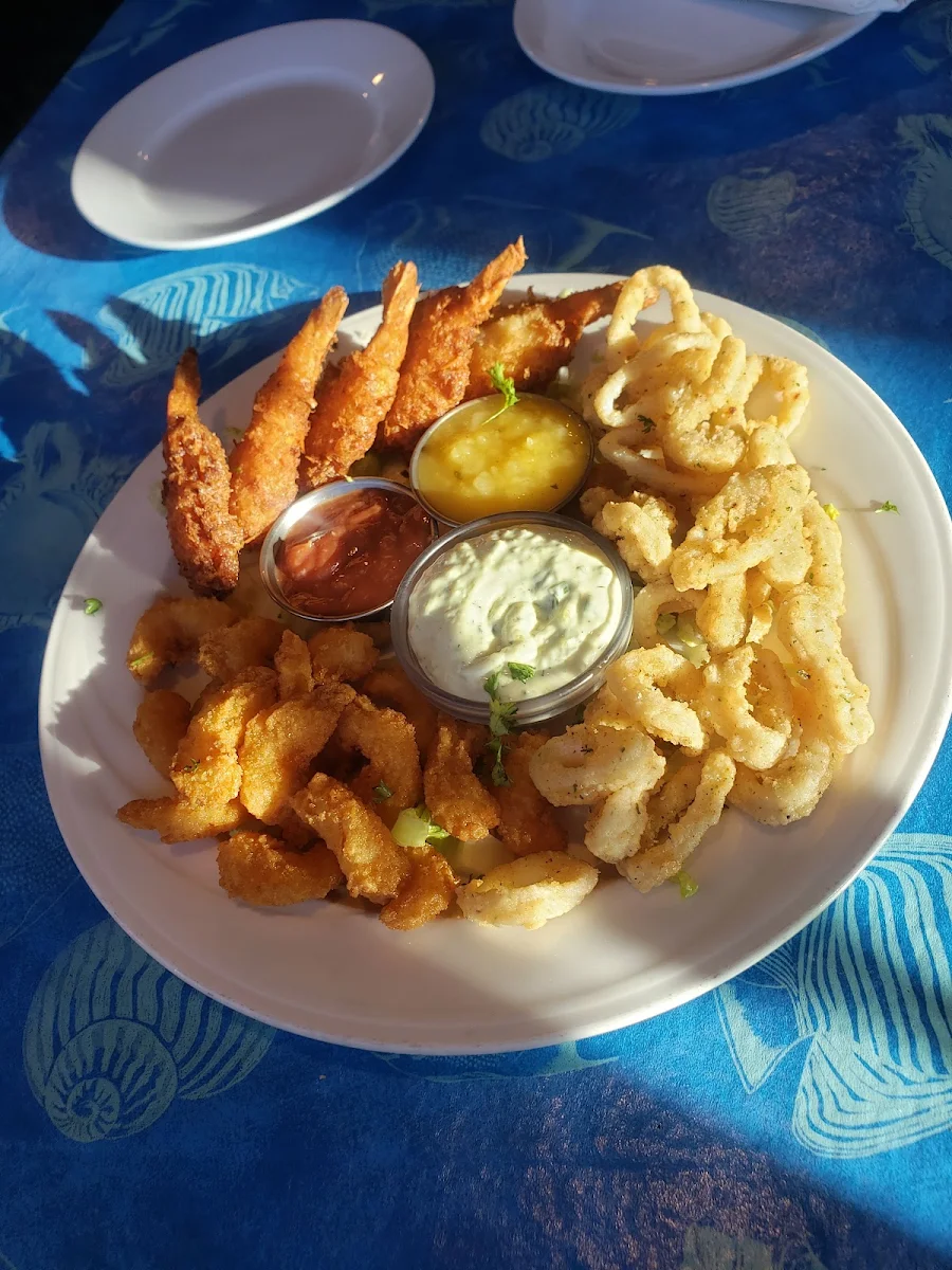 Captain's Platter, Pelican Pier