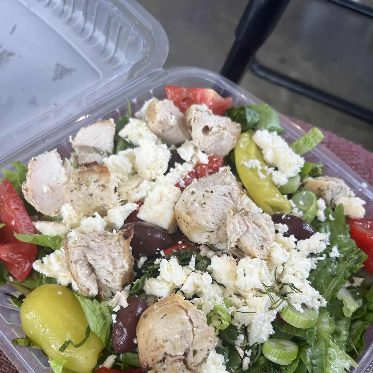 Grecian Salad with Grilled Chicken