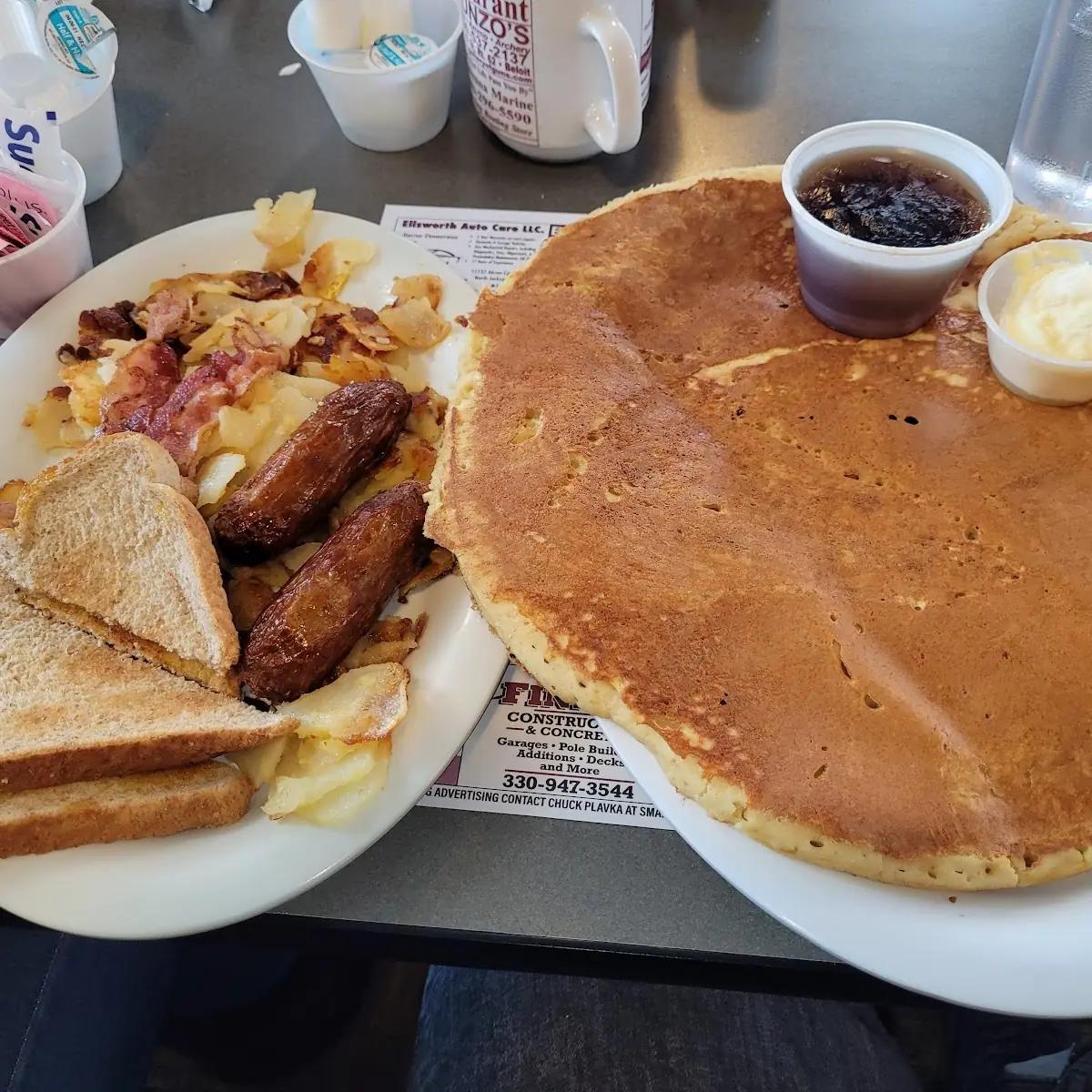 Pancakes Bacon and Homefries