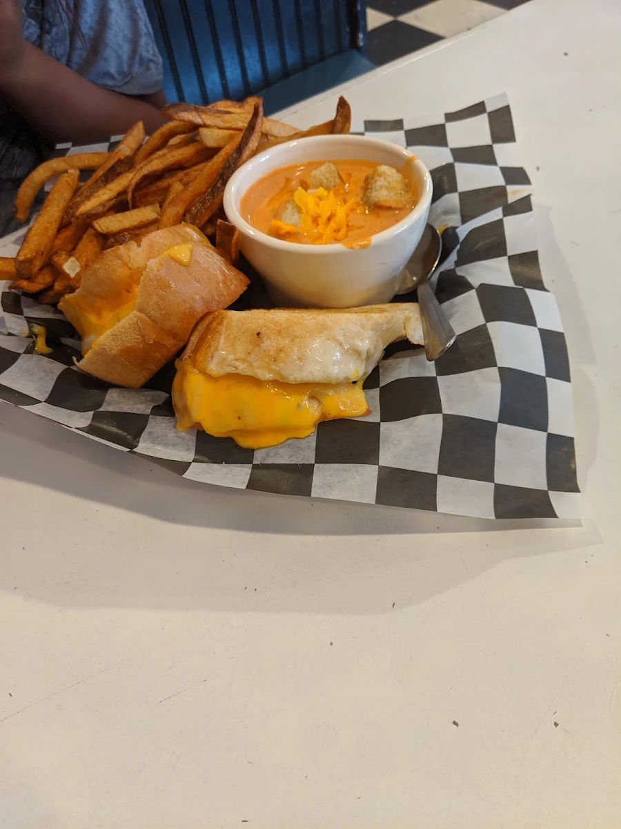 Grilled Cheese and Tomato Basil Bisque