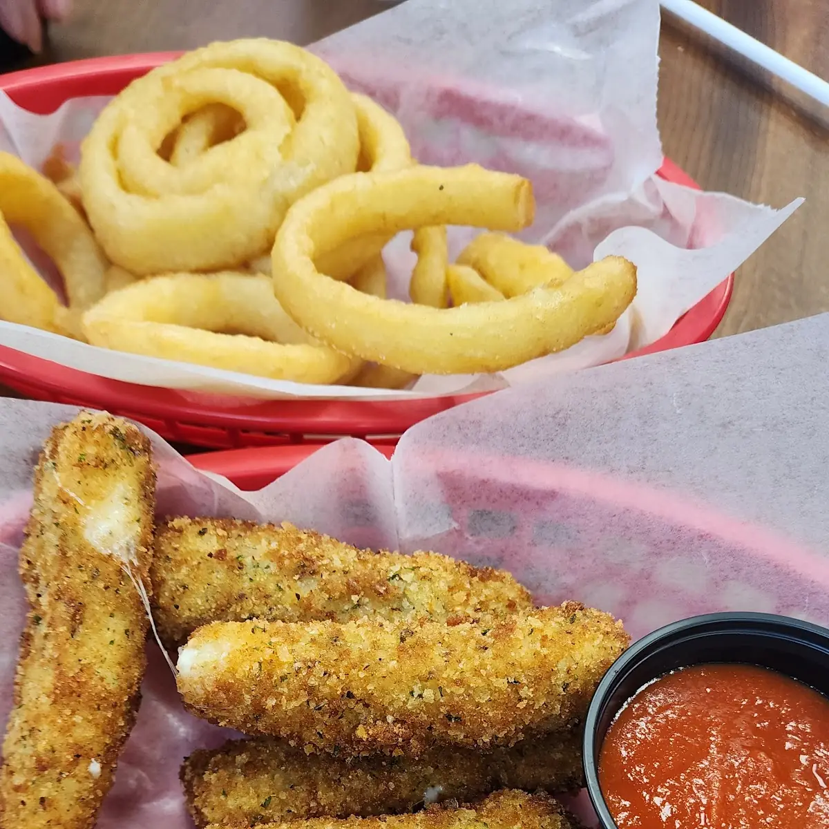 6 Mozzarella Sticks