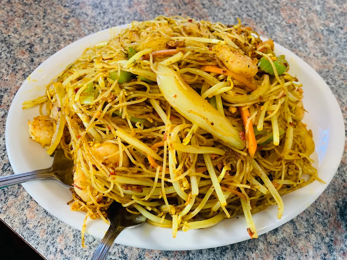 Singapore Noodles, Jade's of Paris Restaurant