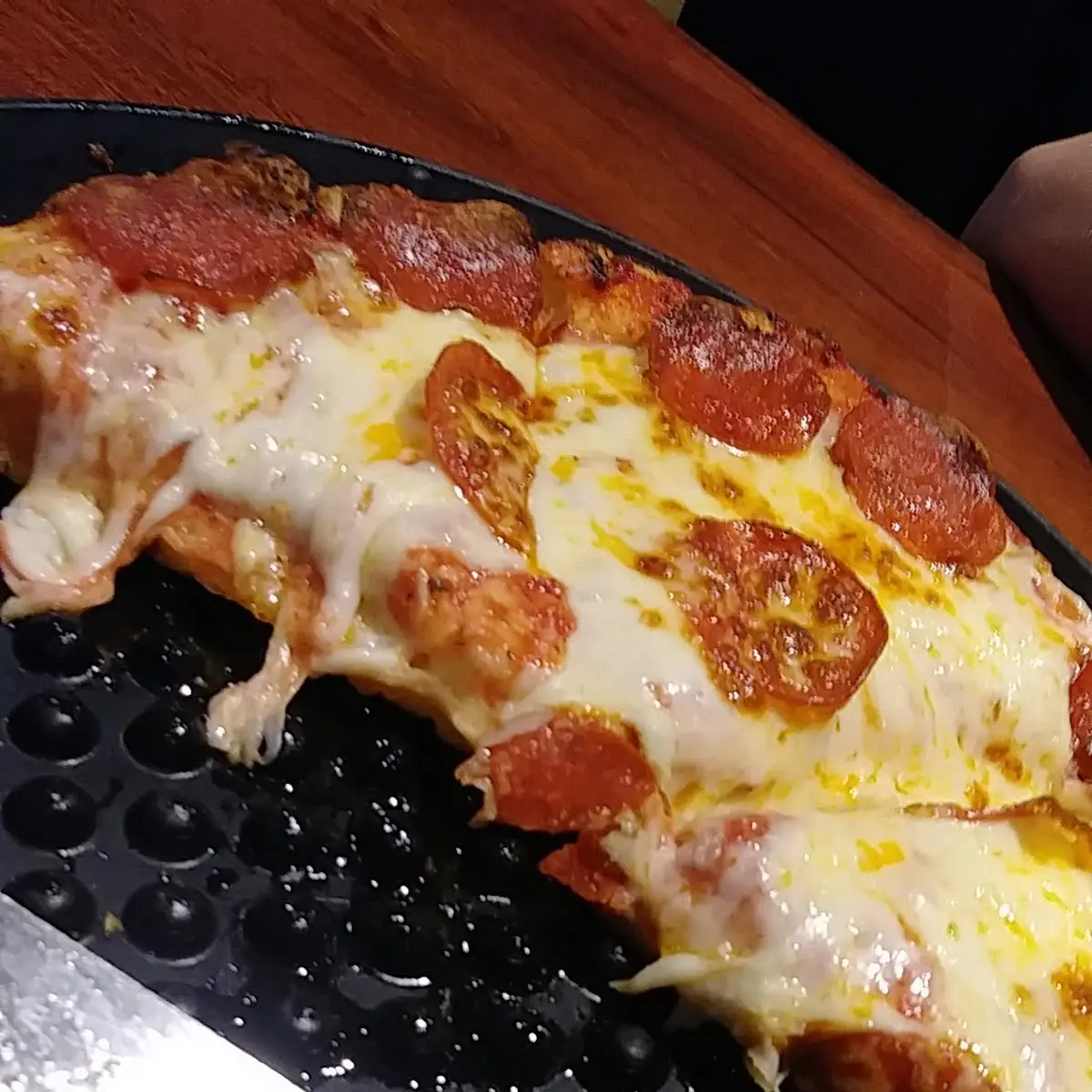 Medium Pepperoni Pizza