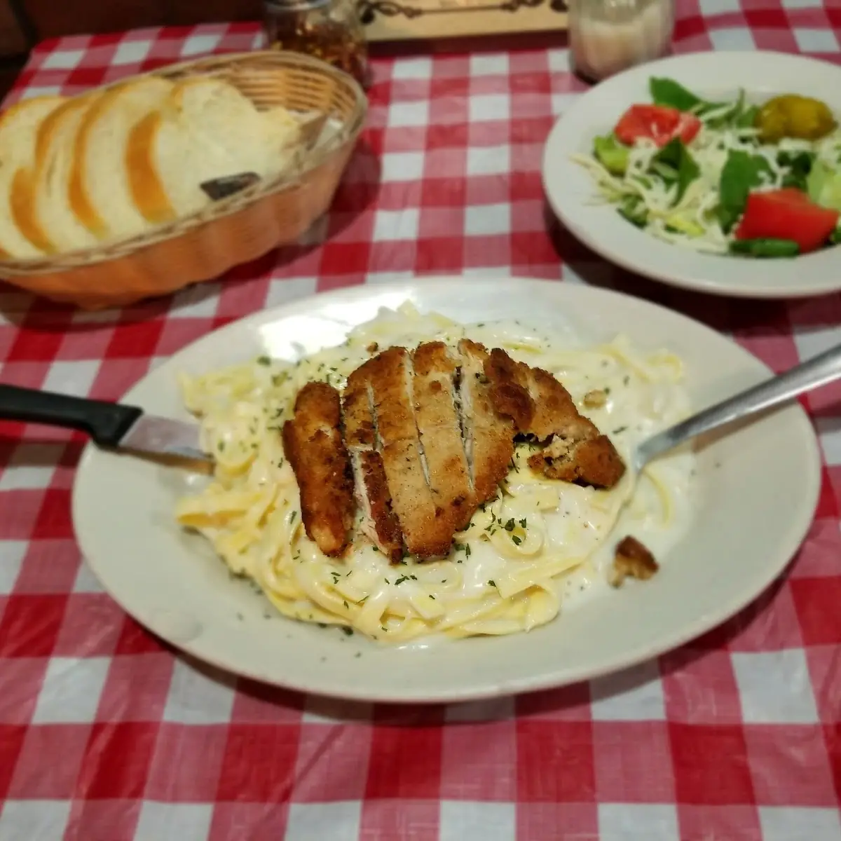Josh's Chicken Alfredo with Broccoli & Tomato