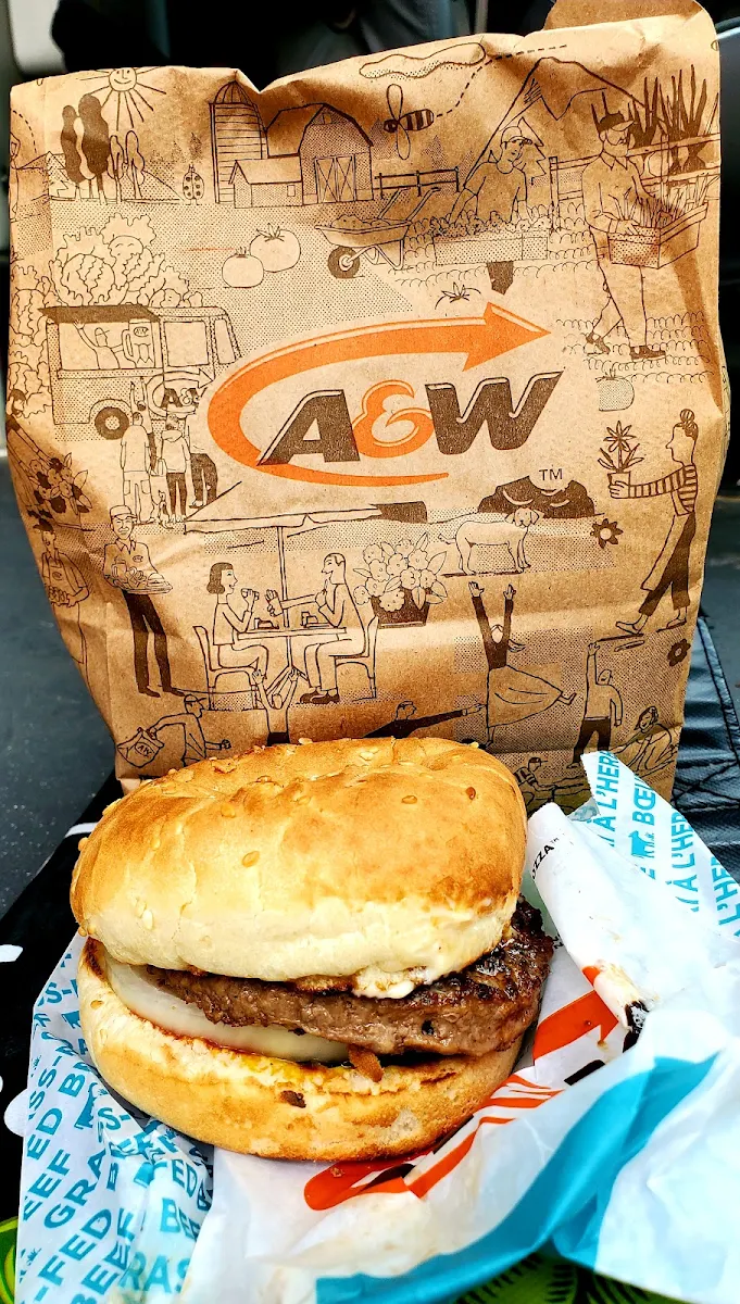 Mama Burger, A&W Canada