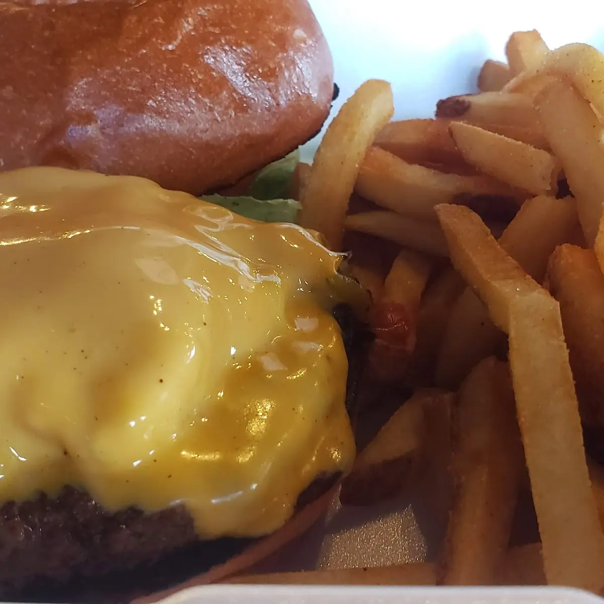 Green Chile Cheeseburger