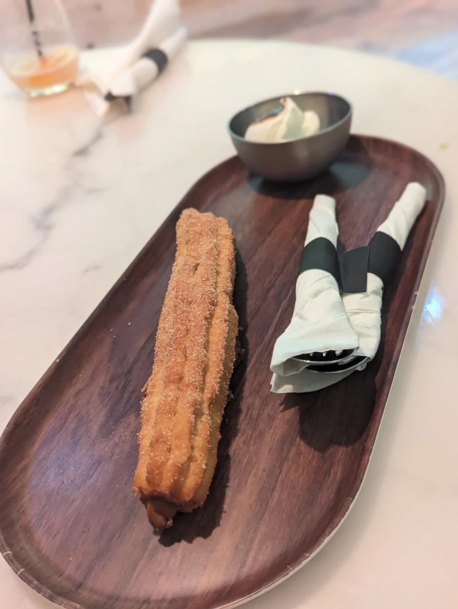 Churros, Salsa & Guacamole