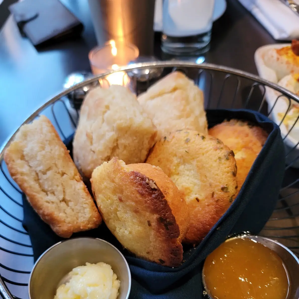 Cornbread (1)