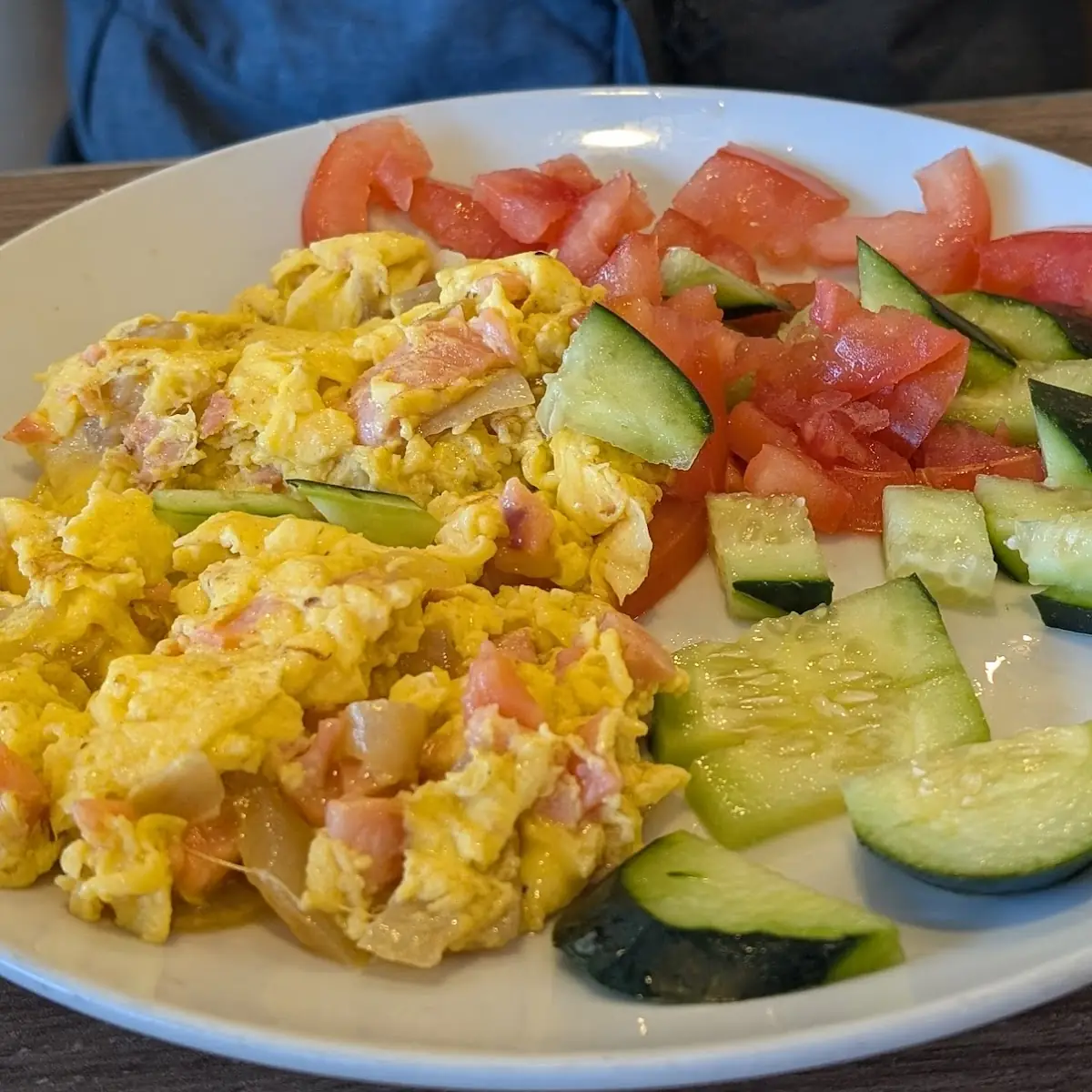 Scrambled Eggs with Tomatoes