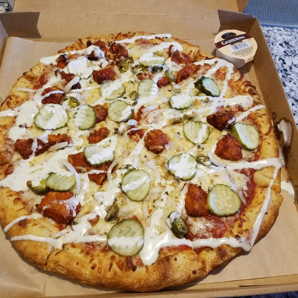 Hot Chicken Pizza