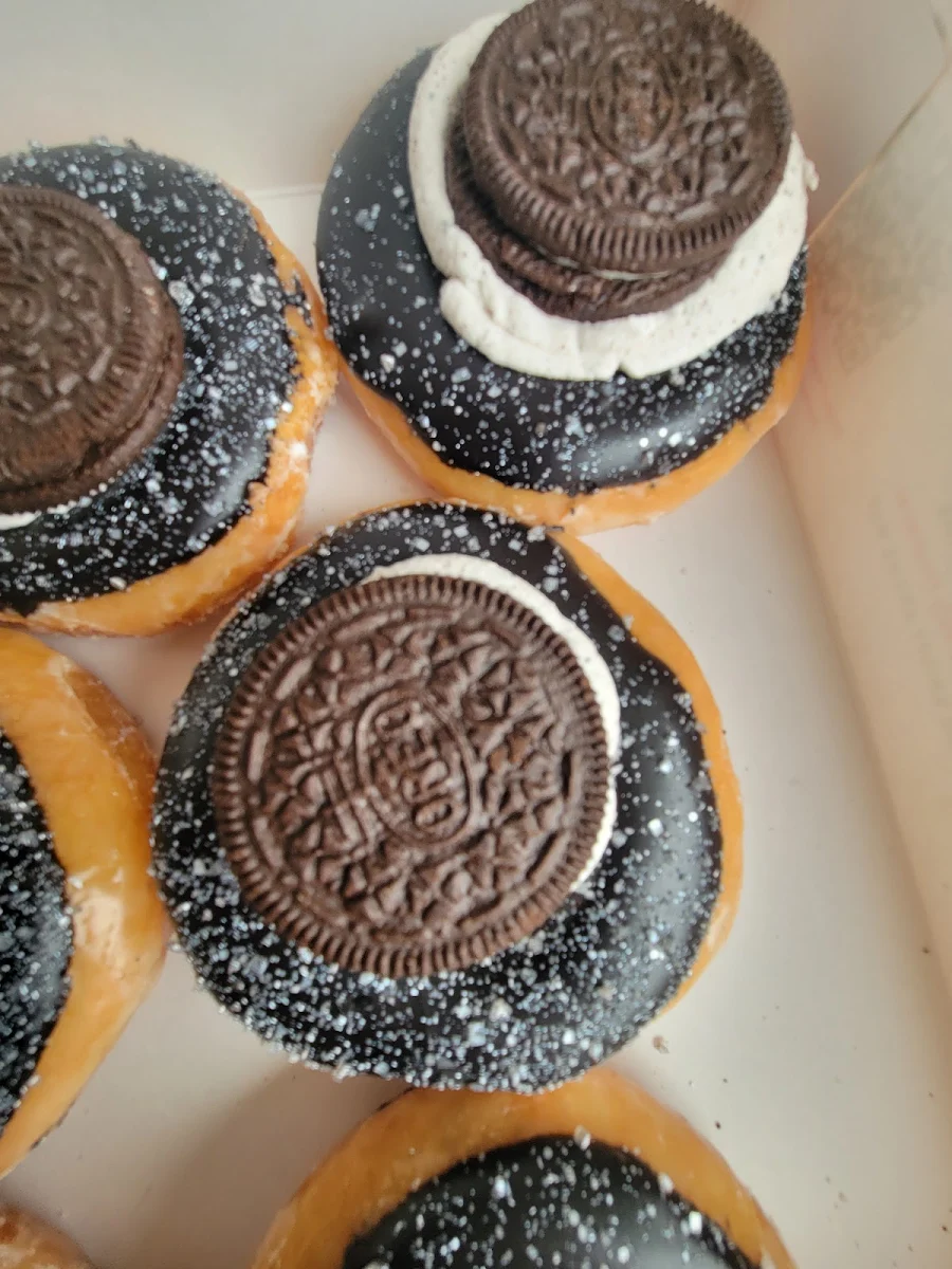 Oreo Cookies & Kreme Filled