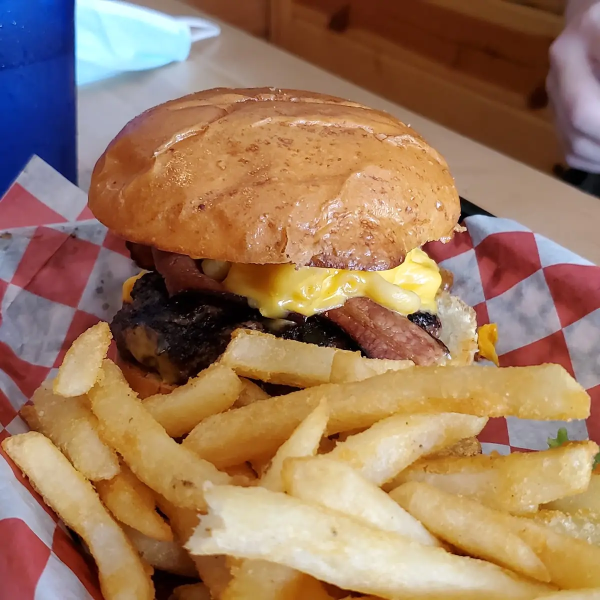 Mac Daddy Burger