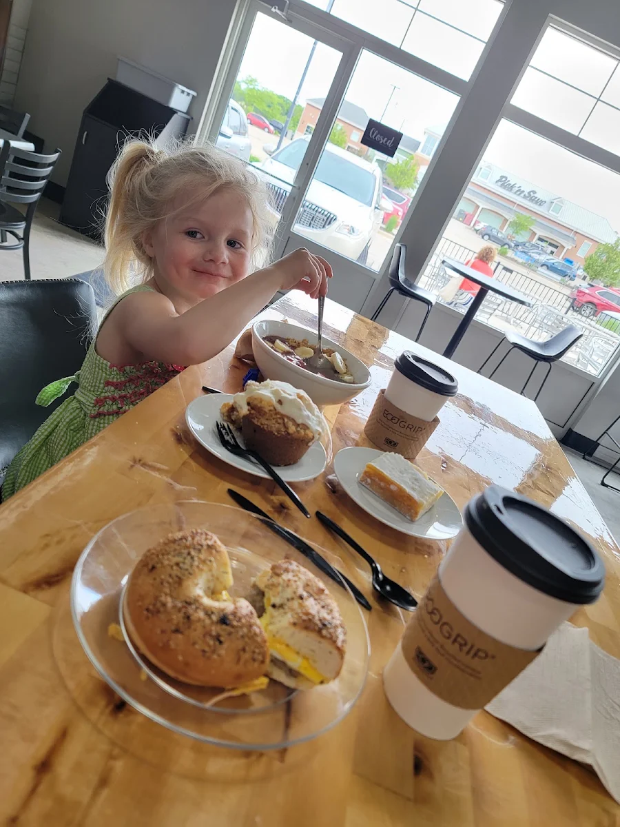 Everthing Sausage and Egg Bagel Sandwhich