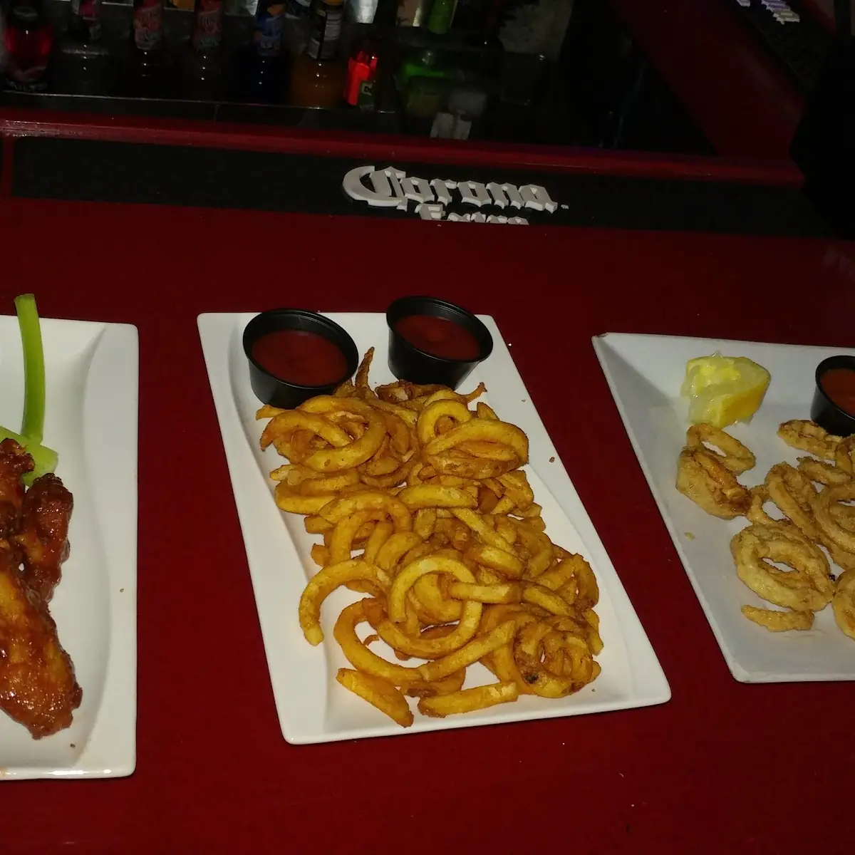 Honey BBQ Chicken Wings Curlyfries