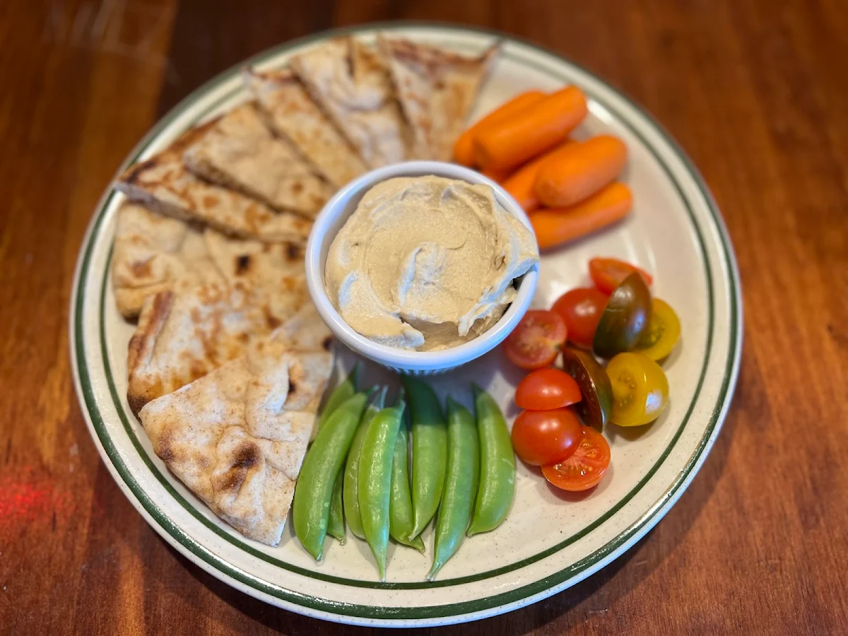 Hummus and Veggie Plate