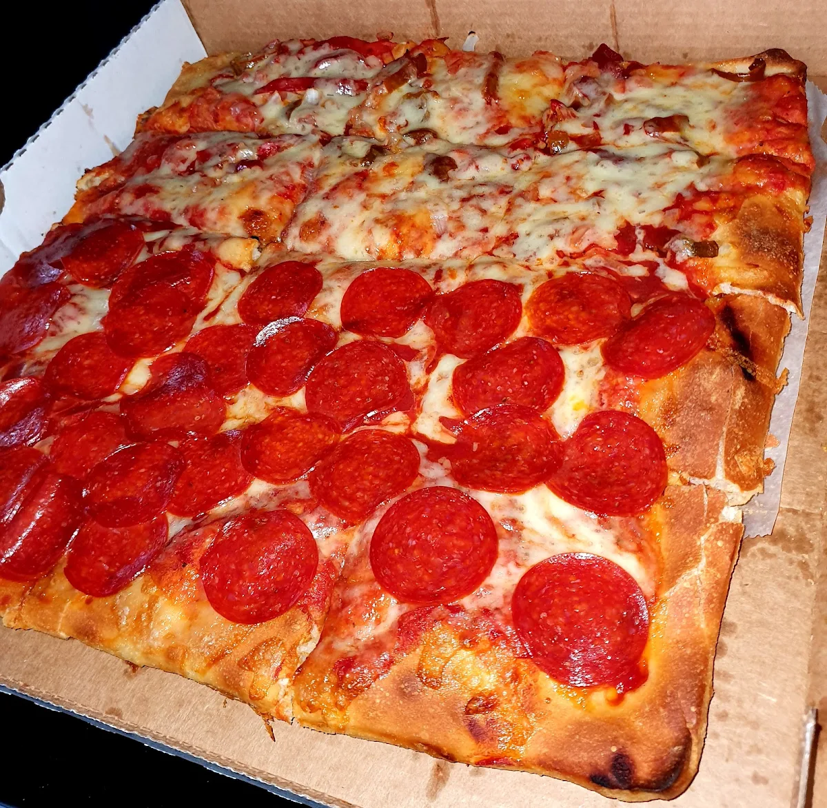 Pepperoni Pizza Pepper & Onions Pizza