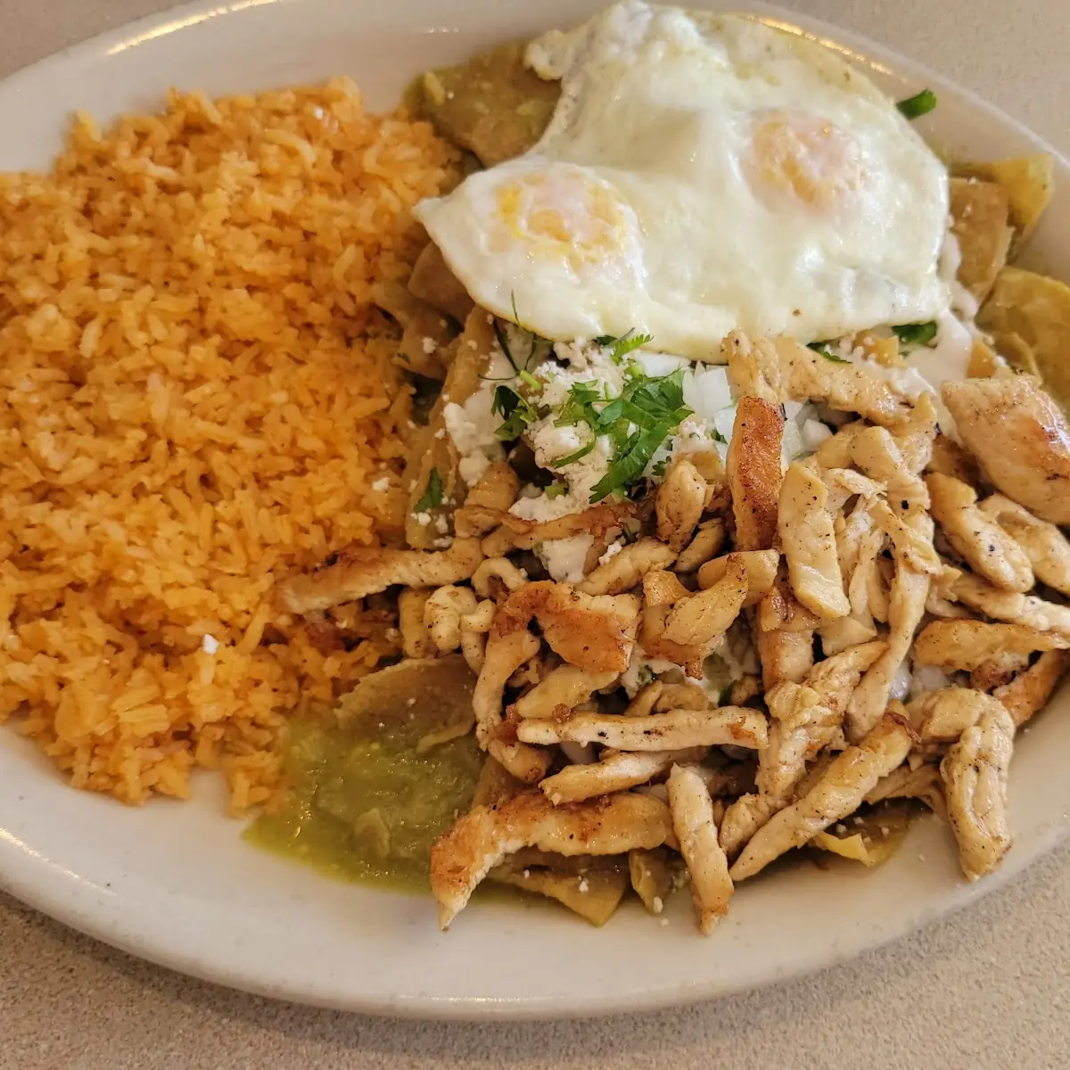 Pollo Chilaquiles Verdes