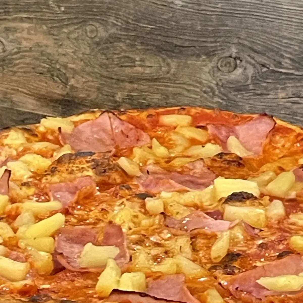Hawaiian Pizza