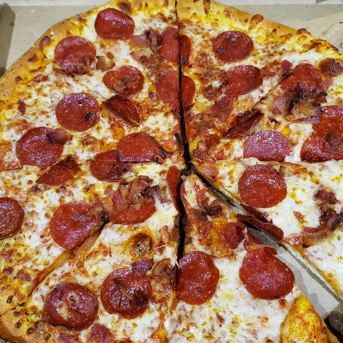 Thin Crust Pepperoni and Bacon Pizza