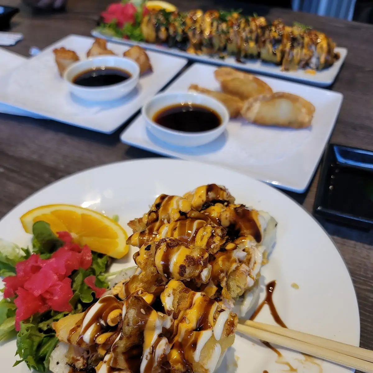 Dynamite Roll Crispy Salmon Roll