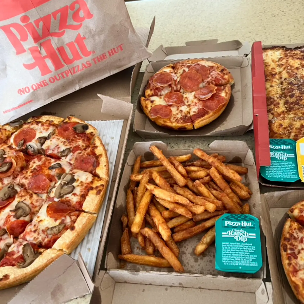 Medium Pepperoni Mushroom Personal Pepperoni Personal Cheese Cheese Sticks Fries