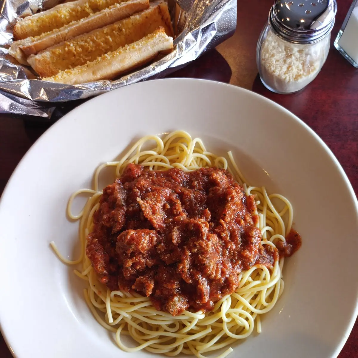 Spaghetti and Meat Sauce