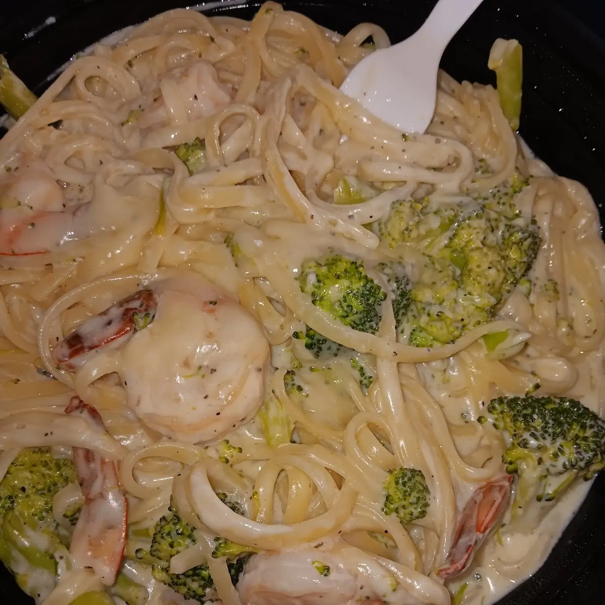 Fettuccine Alfredo Chicken and Broccoli