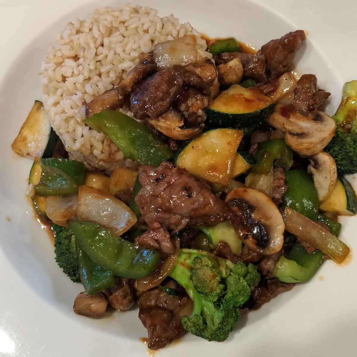 Beef with Brown Rice in Schezwan Sauce