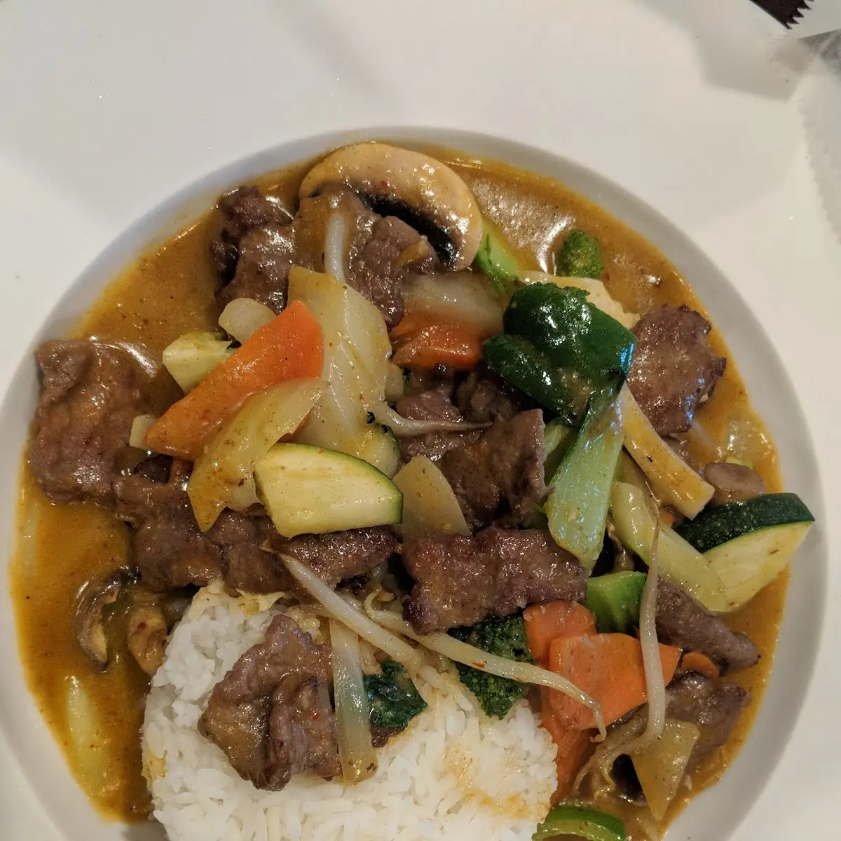 Beef with White Rice All Vegetables in Thai Curry