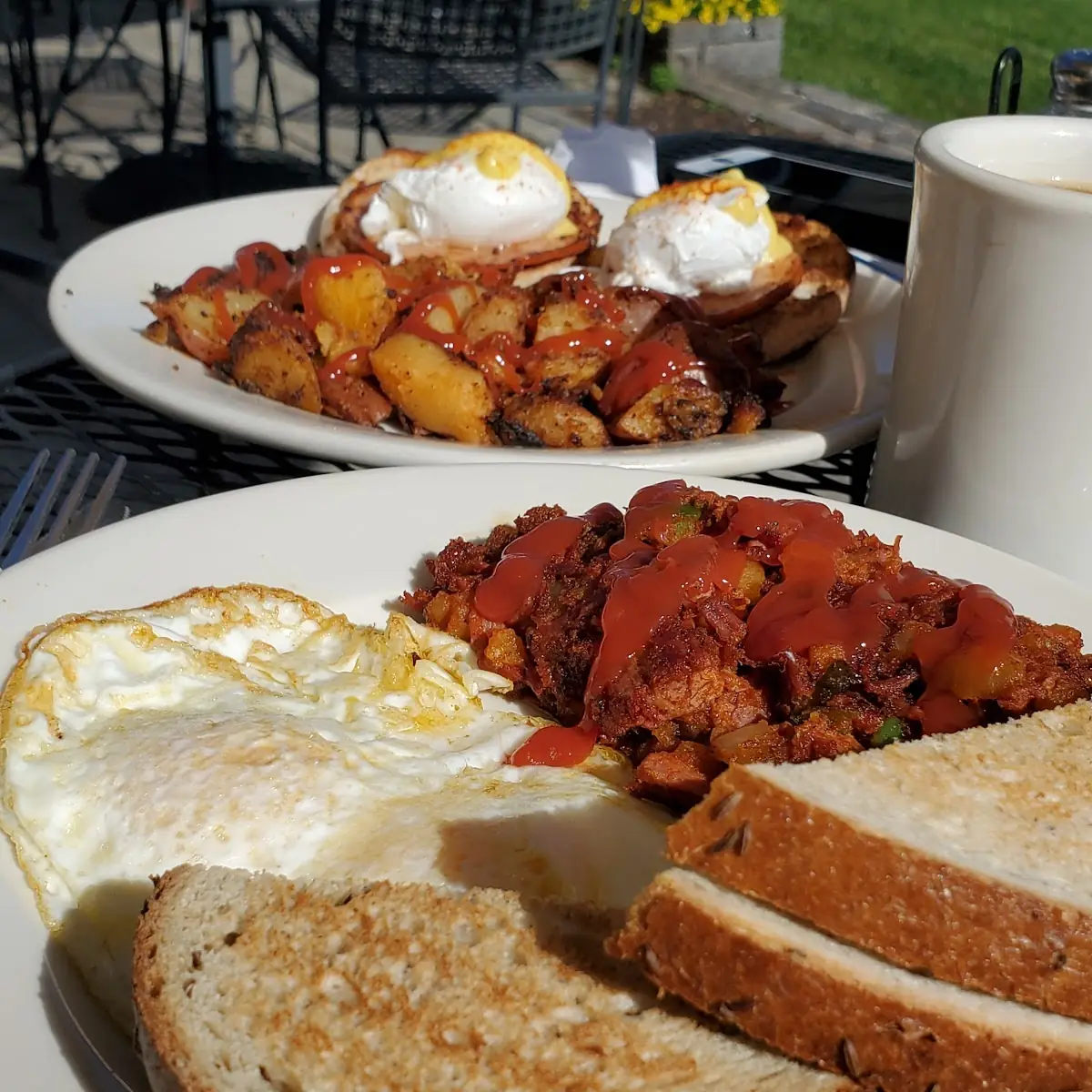 Corned Beef Hash with Eggs Toast