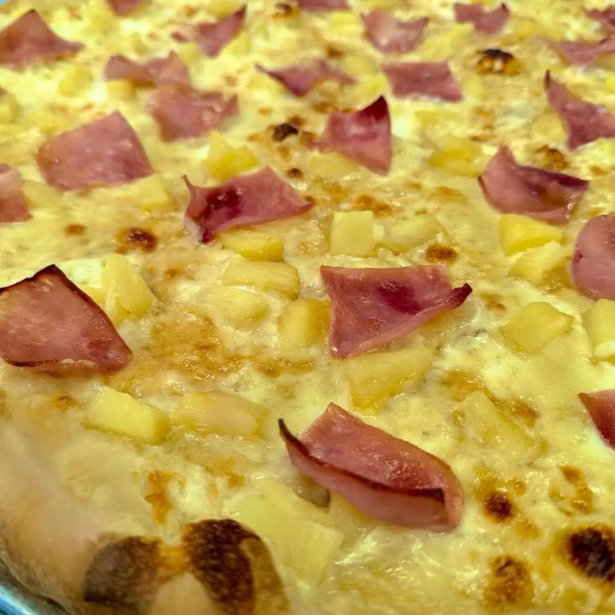 Hawaiian Pizza