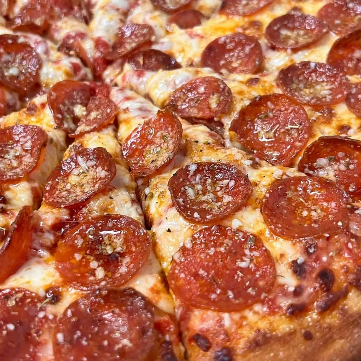 Thin Crust Pepperoni Pizza