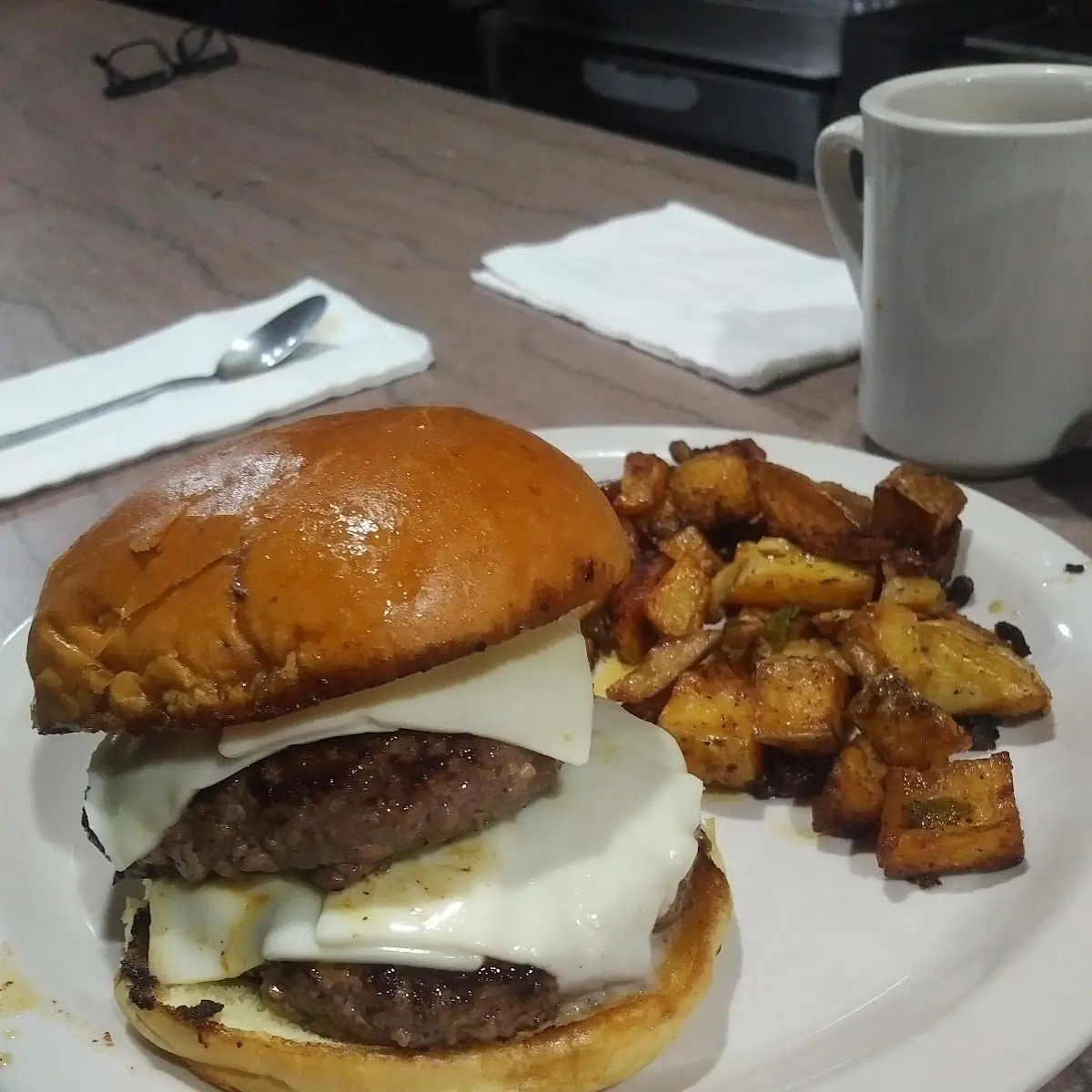 Double Cheeseburger with Home Fries