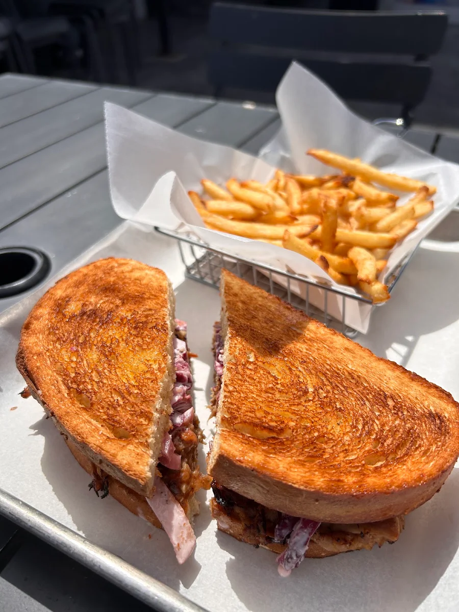 Pulled Pork Sandwich