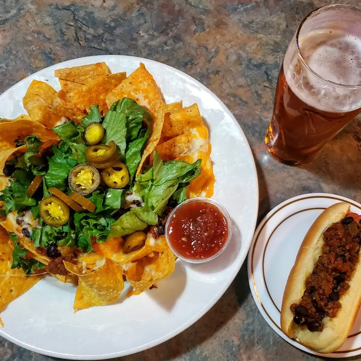 Nachos Chili Dog and Troeg's Perpetual IPA