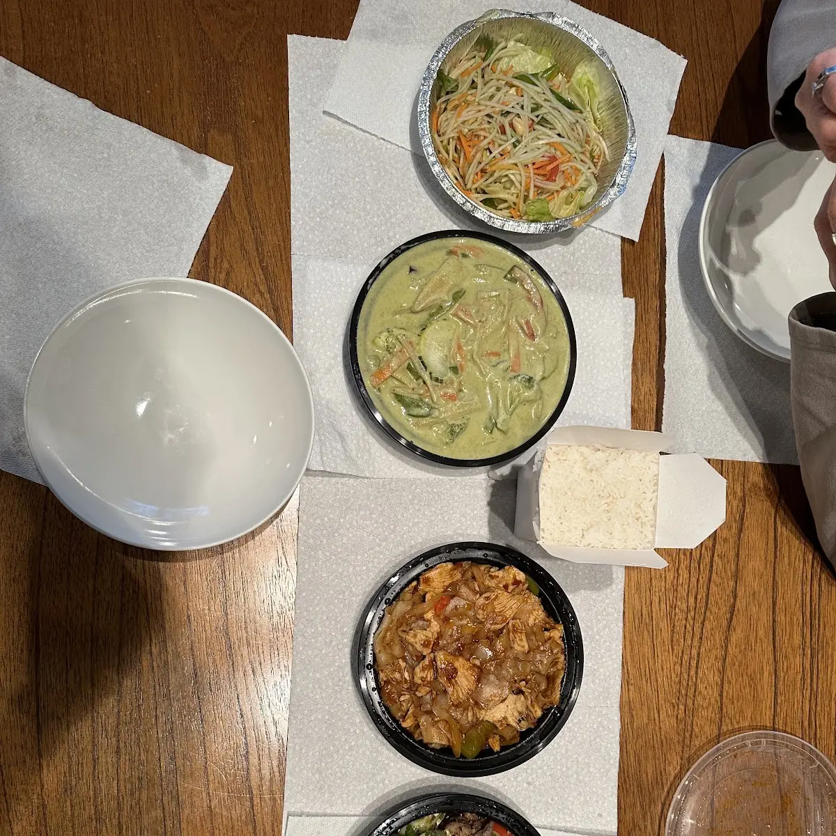 Green Curry Pad Kee Mao Papaya Salad Shaking Beef