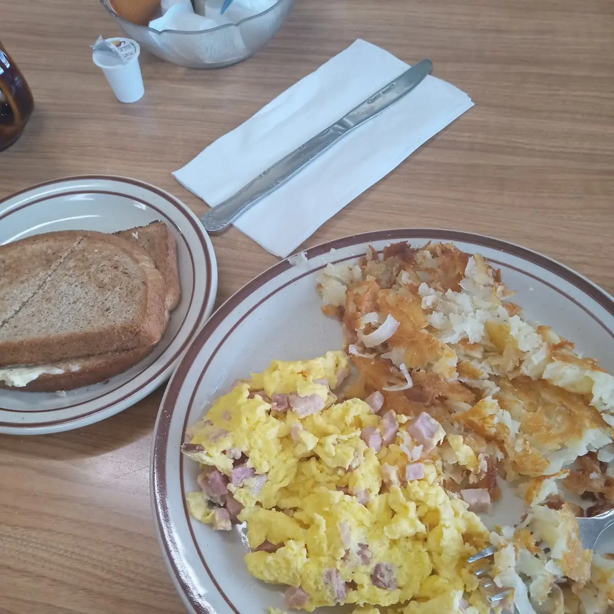 Diced Ham and Eggs Hash Browns Wheat Toast Koffee