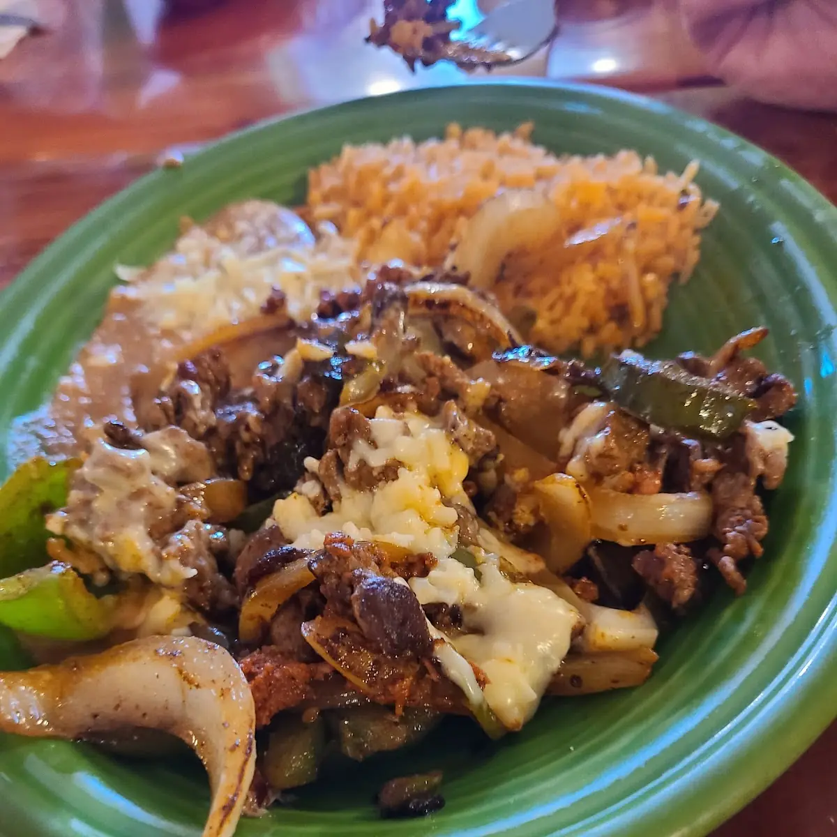 Pollo Chicken