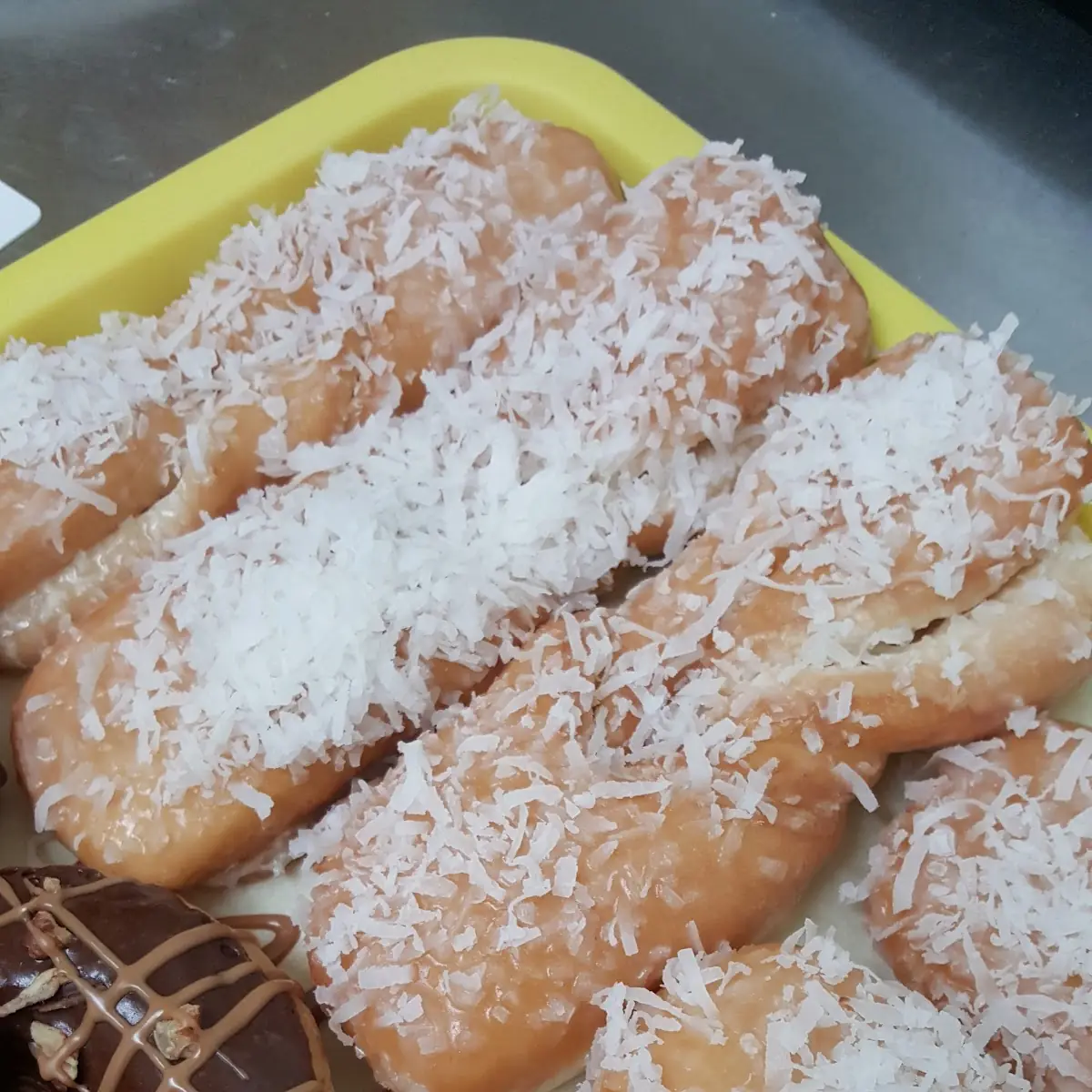 Coconut Cream Twist
