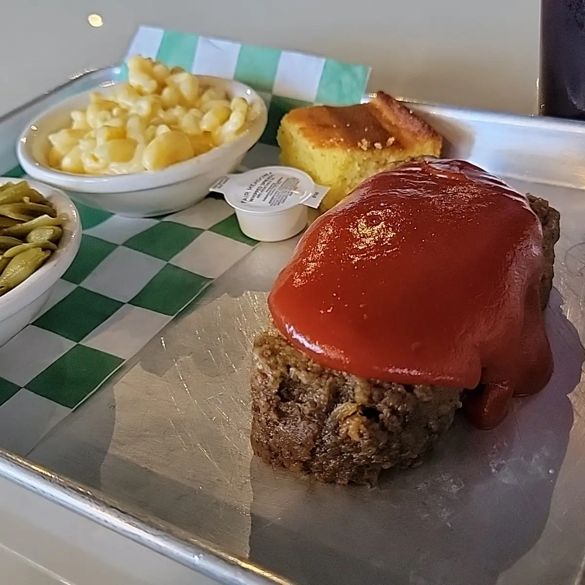 Meatloaf with Greenbeans Mac and Cheese