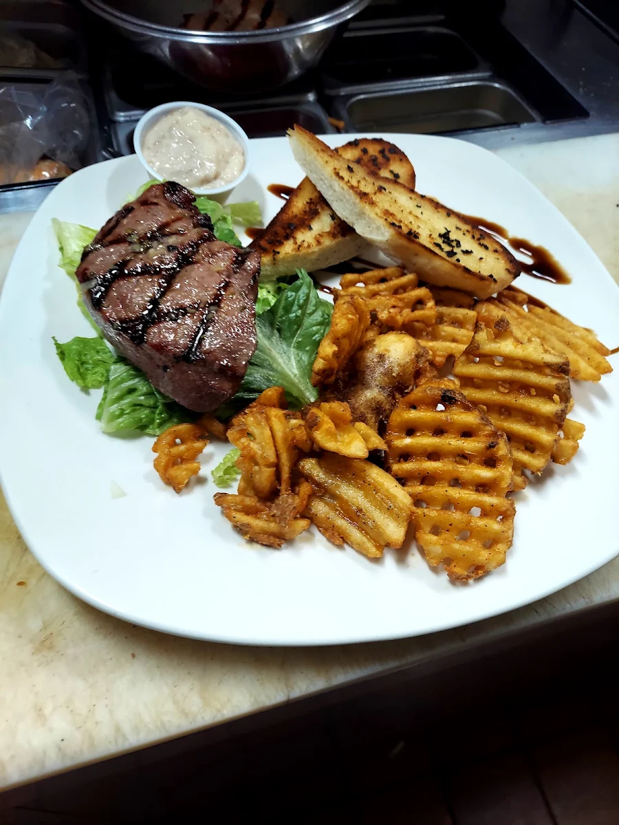 6oz Top Sirloin Steak Sandwich Dinner