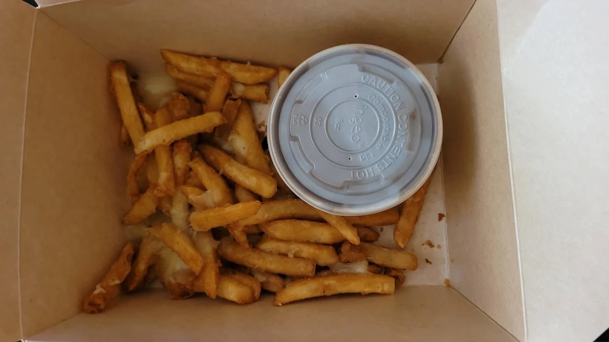 Classic Poutine