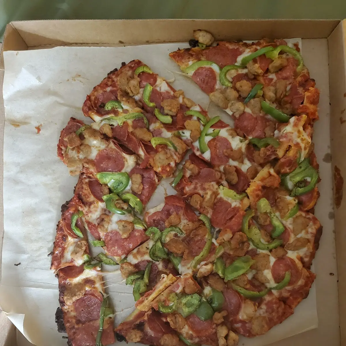Deluxe Pizza