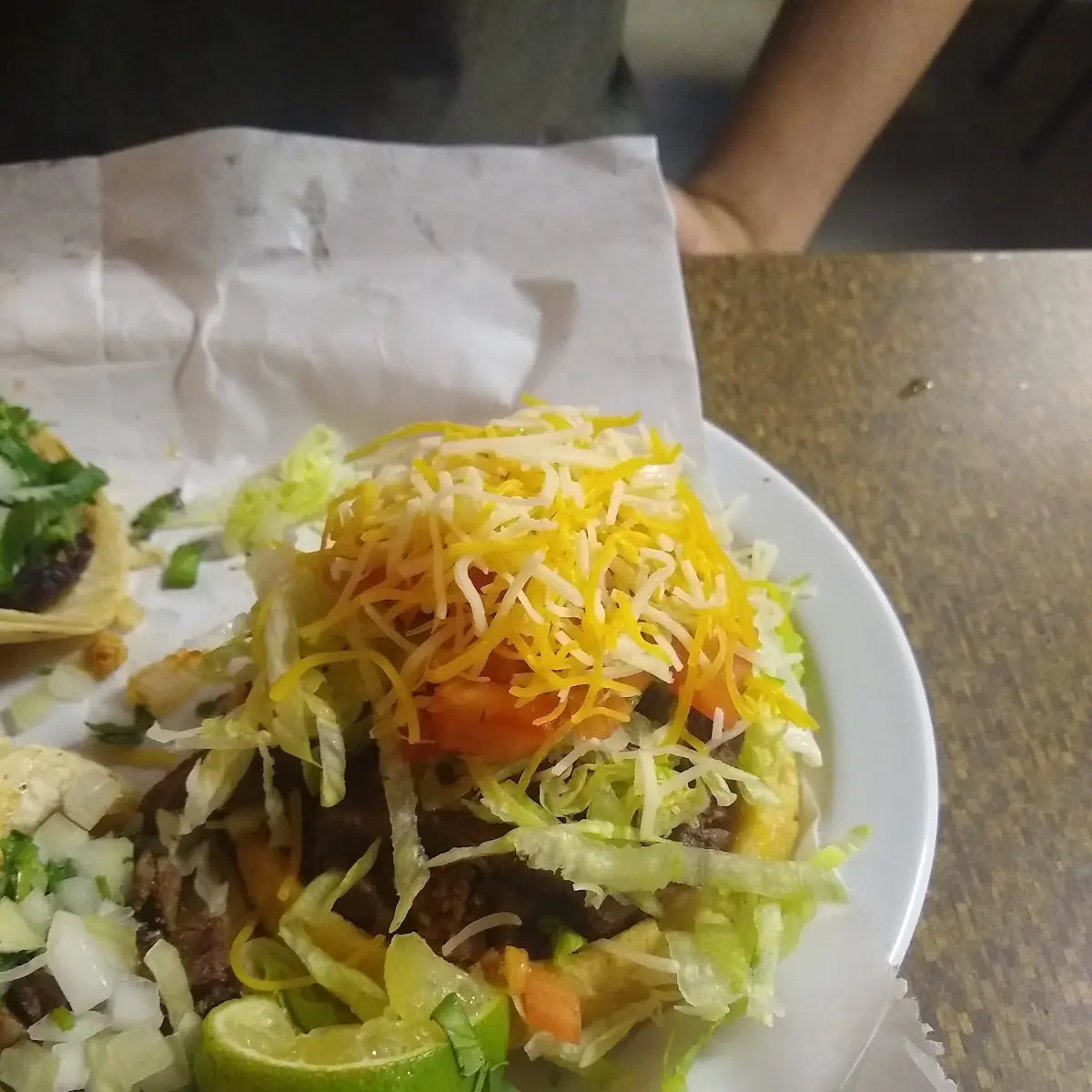 Sope Con Bistek Encebollado