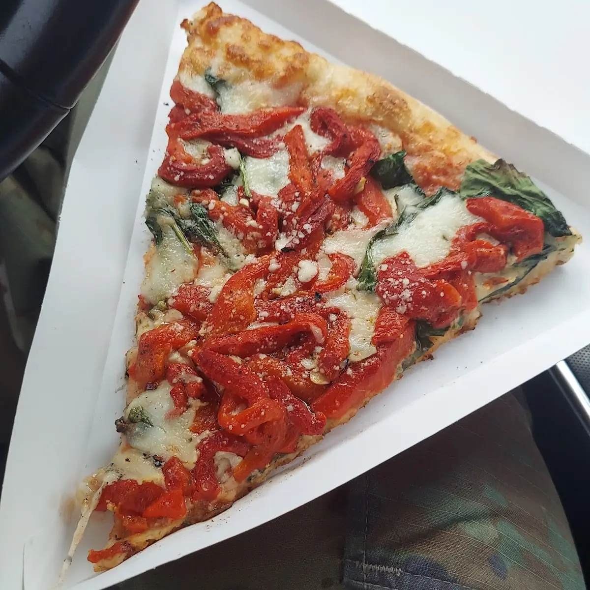 Roasted Red Pepper and Spinach Pizza