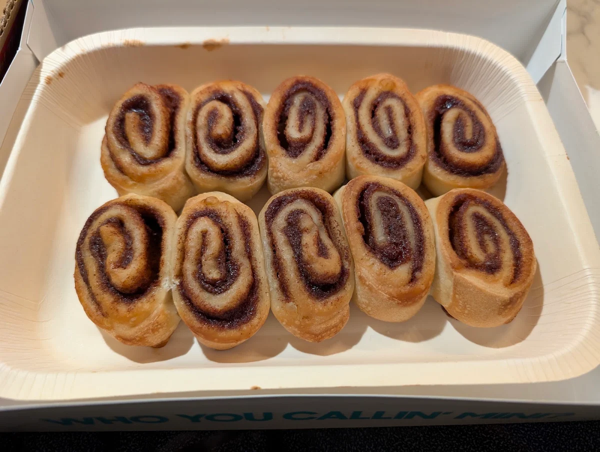 Cinnabon Mini Rolls