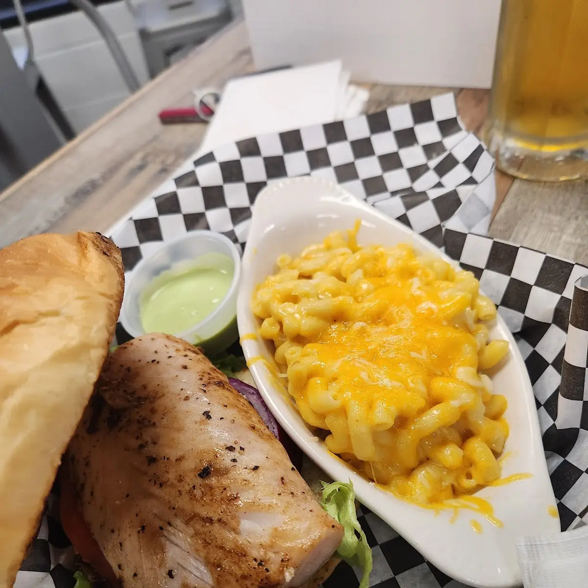 Riptide Mahi Sandwich with Mac and Cheese