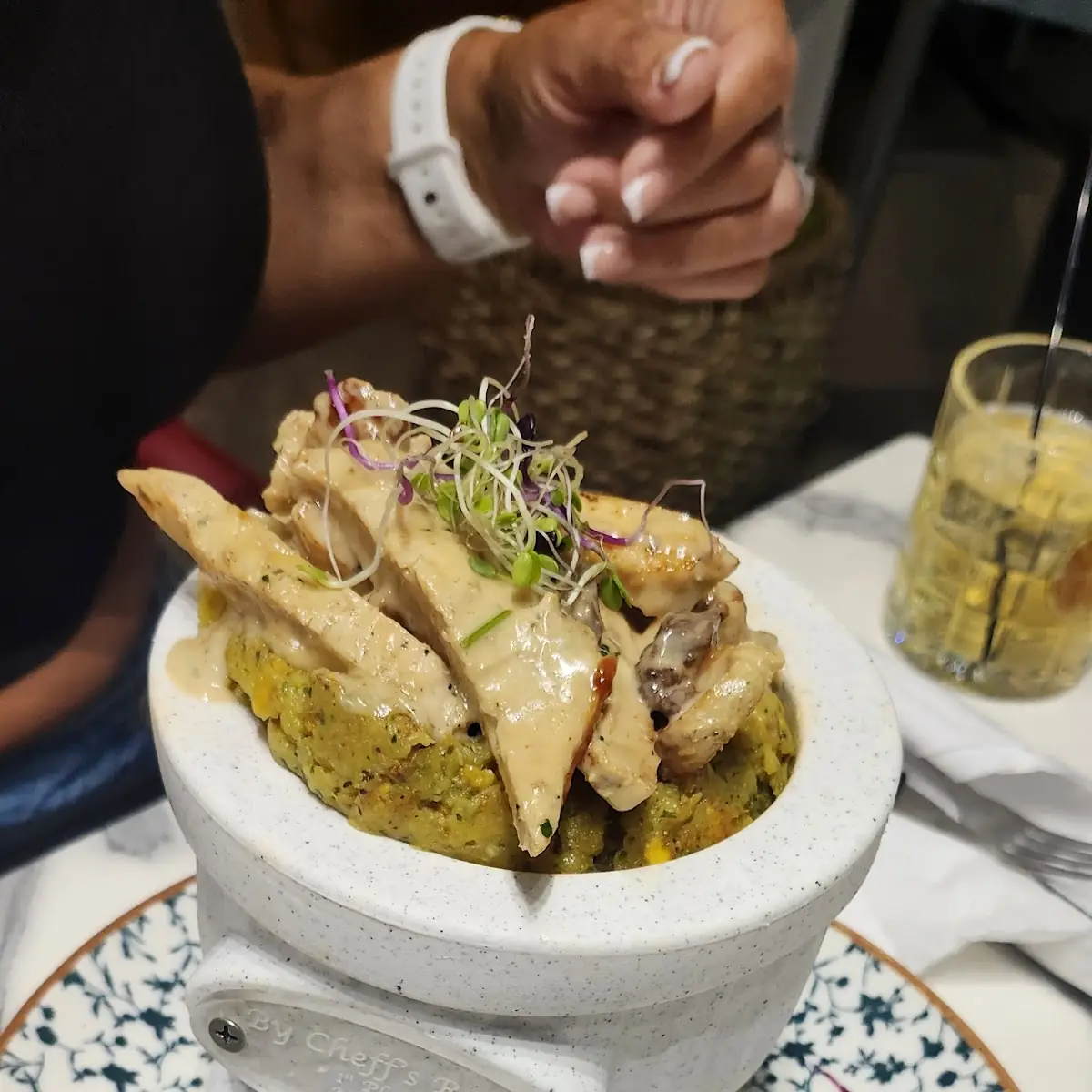 Mofongo Relleno Con Beefsteak