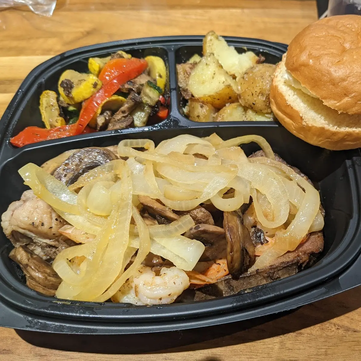 Prime Rib with Potatoes & Mixed Vegetables